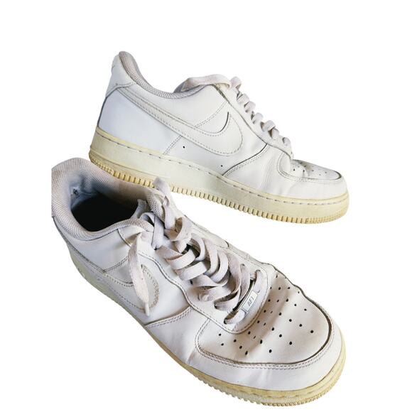 Nike Women’s Air Force 1 Low Summit Sneaker 8.5 White Streetwear Y2K Vintage AF1 - Picture 2 of 10